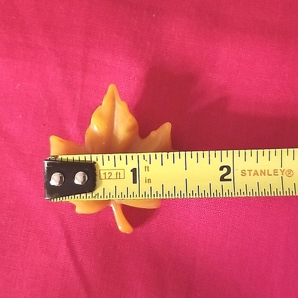 Fall brooch with rhinestone Avon brooch - Picture 3 of 4